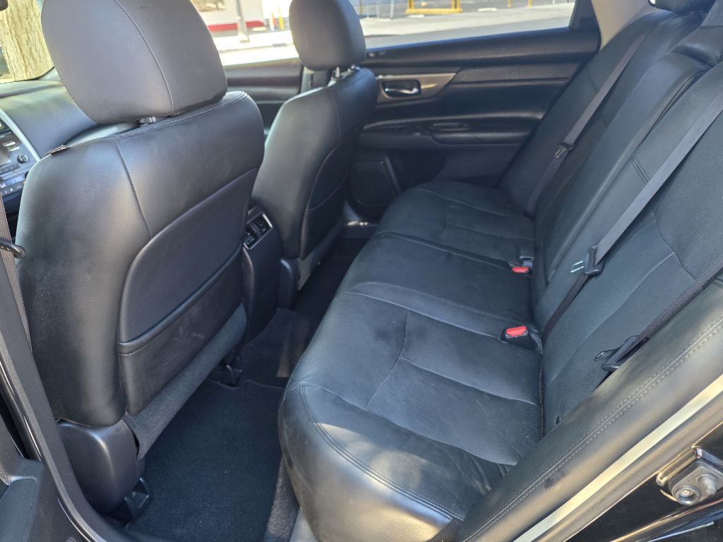 2013 Nissan Altima Image 10