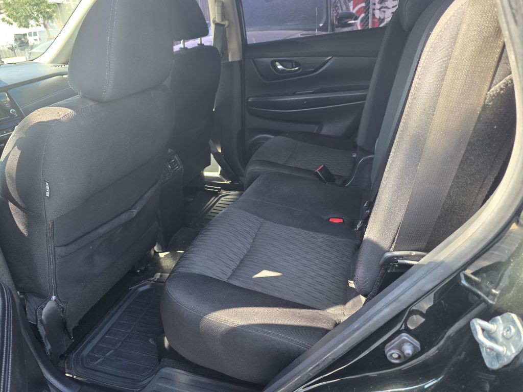 2020 Nissan Rogue Image 10