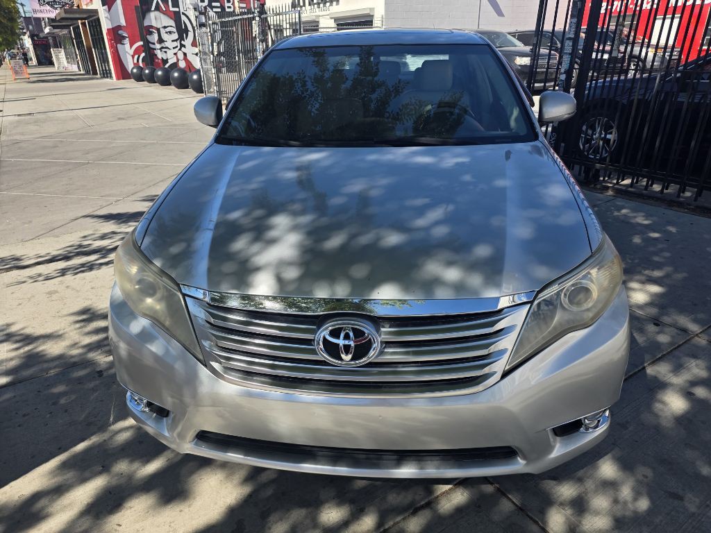 2011 Toyota Avalon Image 7
