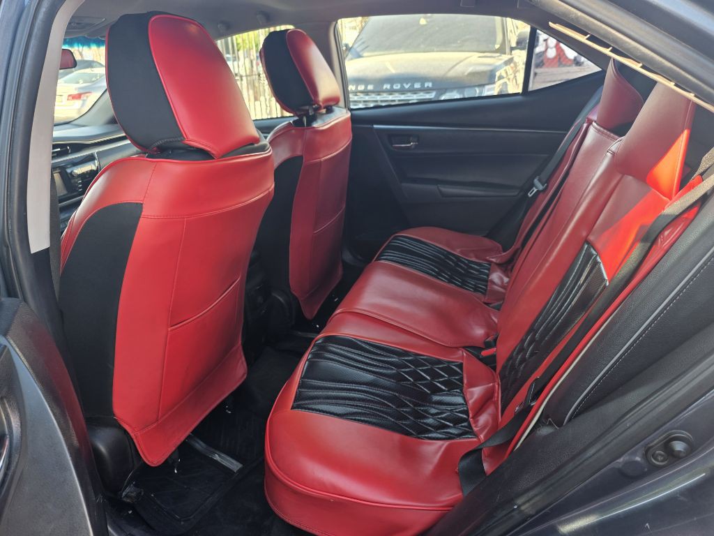 2015 Toyota Corolla Image 12