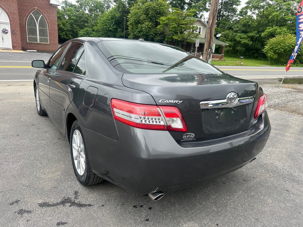 2010 Toyota Camry Image 5