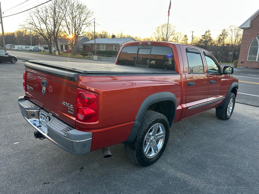 2008 Dodge Dakota Image 4
