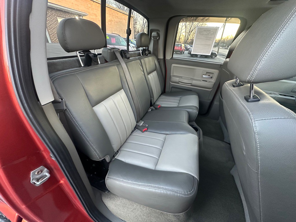 2008 Dodge Dakota Image 8