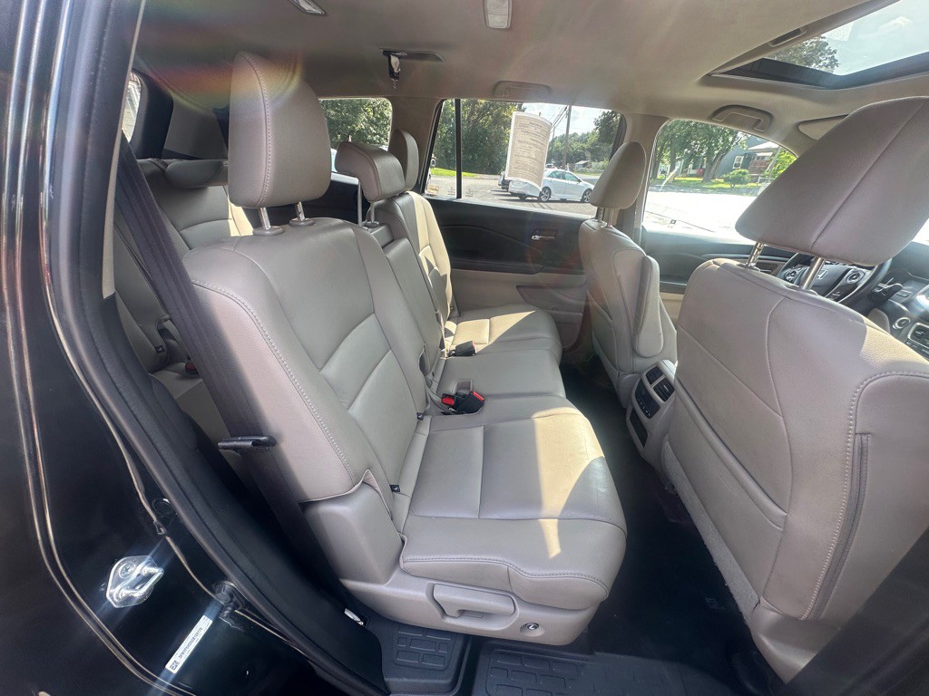 2016 Honda Pilot Image 8