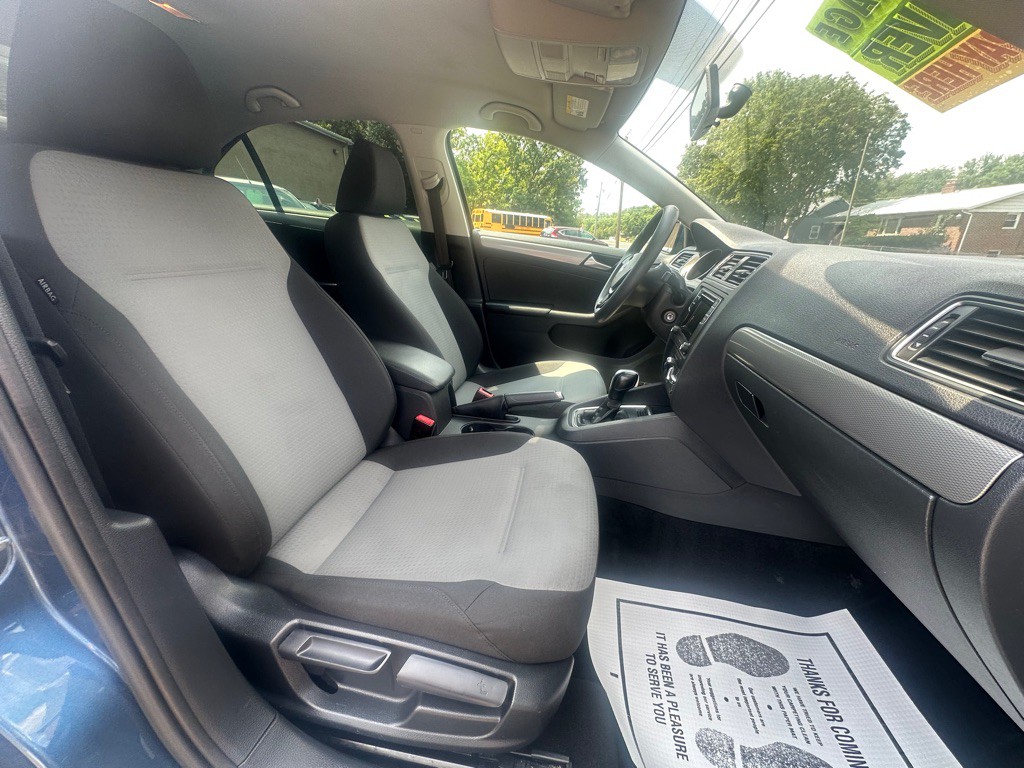 2018 Volkswagen Jetta Image 6