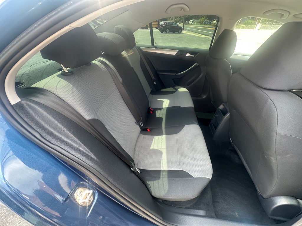 2018 Volkswagen Jetta Image 8