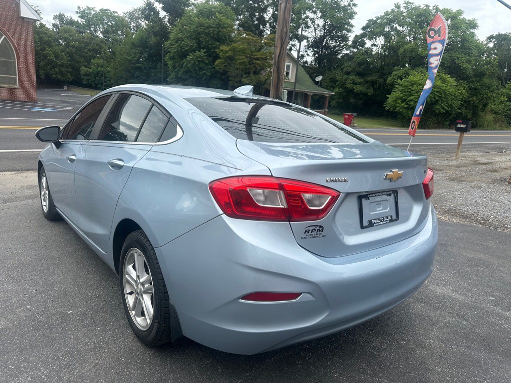 2017 Chevrolet Cruze Image 5