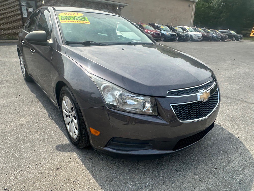 2011 Chevrolet Cruze Image 3