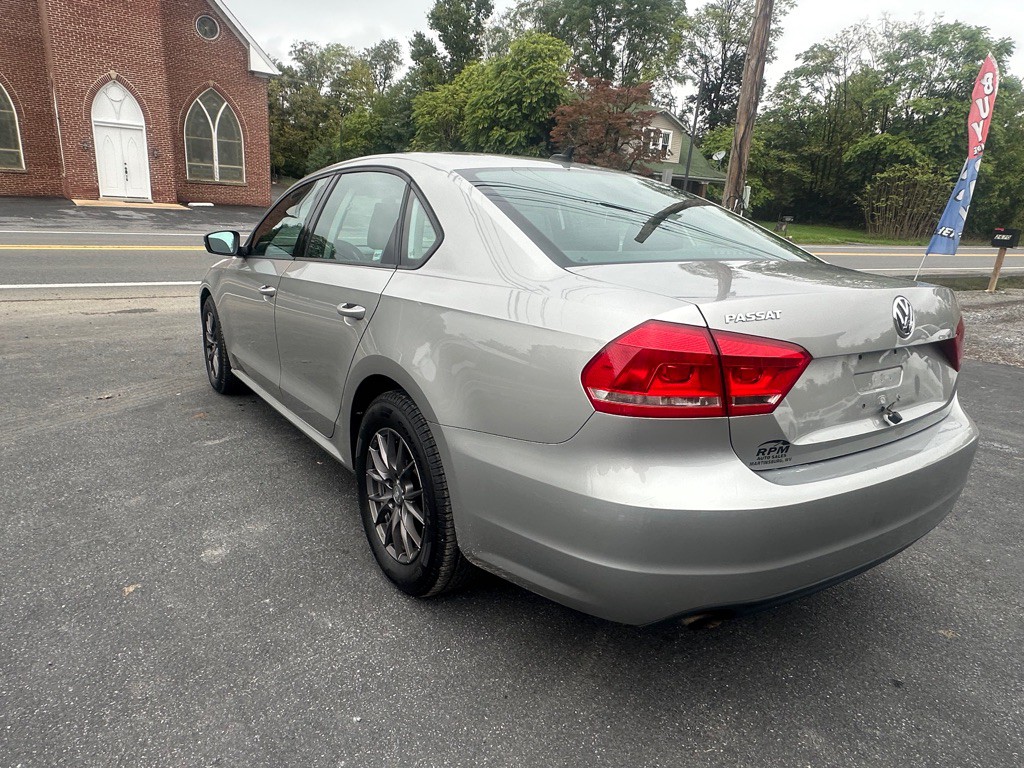 2014 Volkswagen Passat Image 5