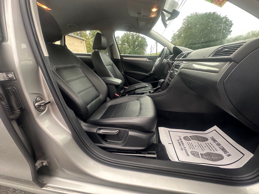 2014 Volkswagen Passat Image 6
