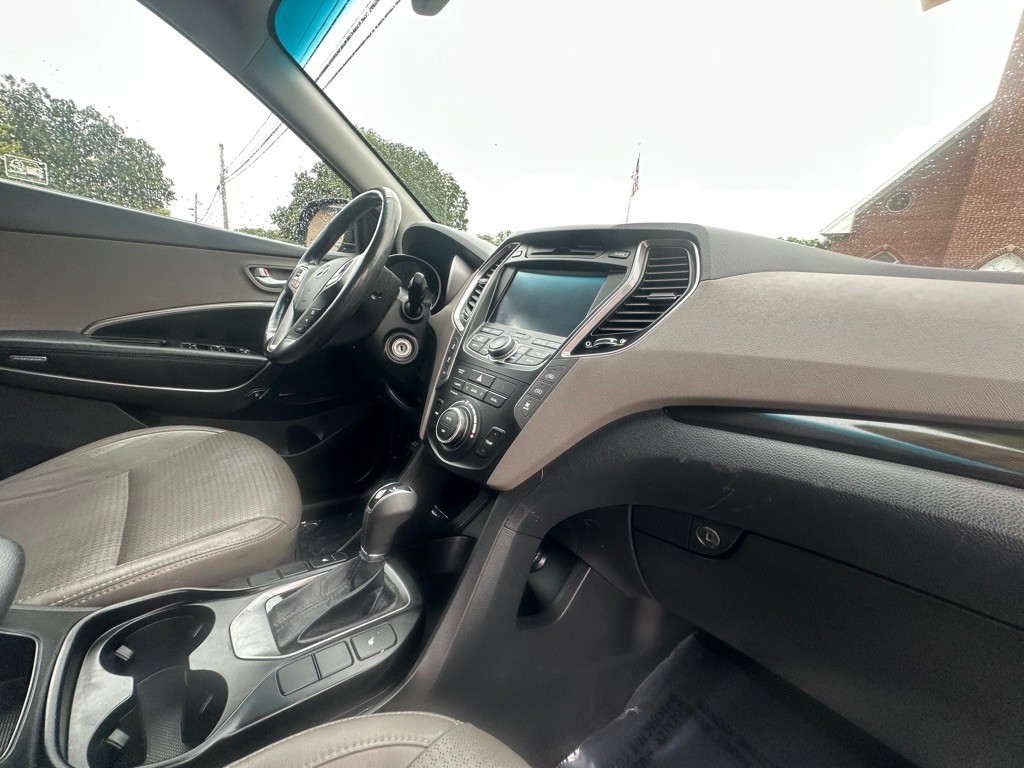 2013 Hyundai Santa Fe Image 6