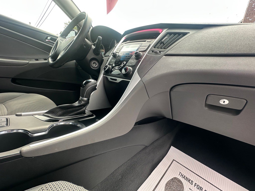 2013 Hyundai Sonata Image 7