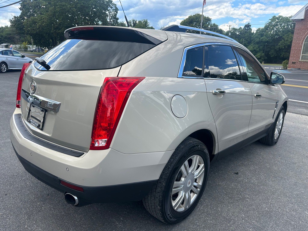 2010 Cadillac SRX Image 4