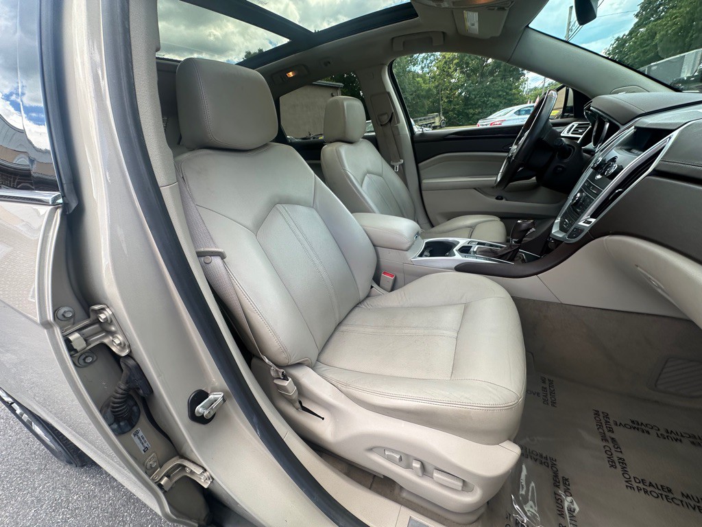 2010 Cadillac SRX Image 6