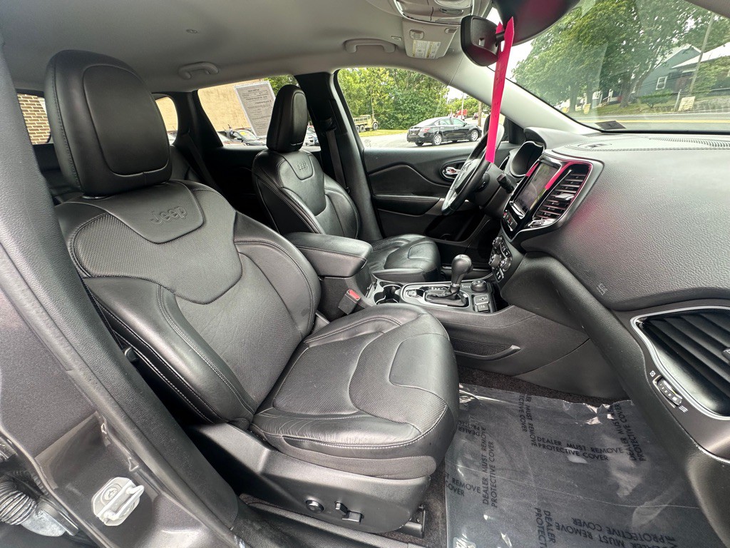 2019 Jeep Cherokee Image 6