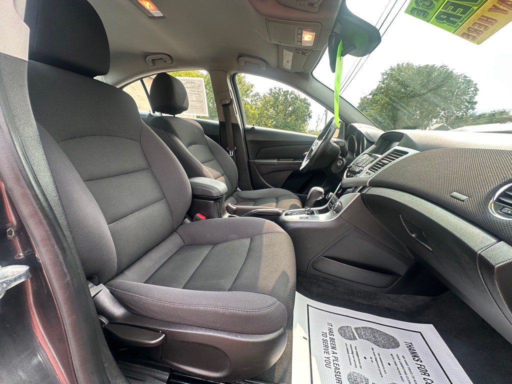 2014 Chevrolet Cruze Image 6