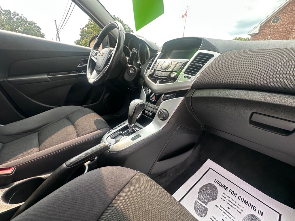 2014 Chevrolet Cruze Image 7