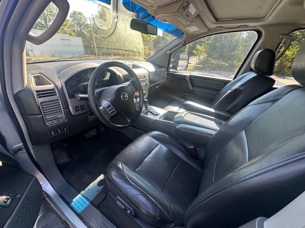 2006 Nissan Titan Image 6