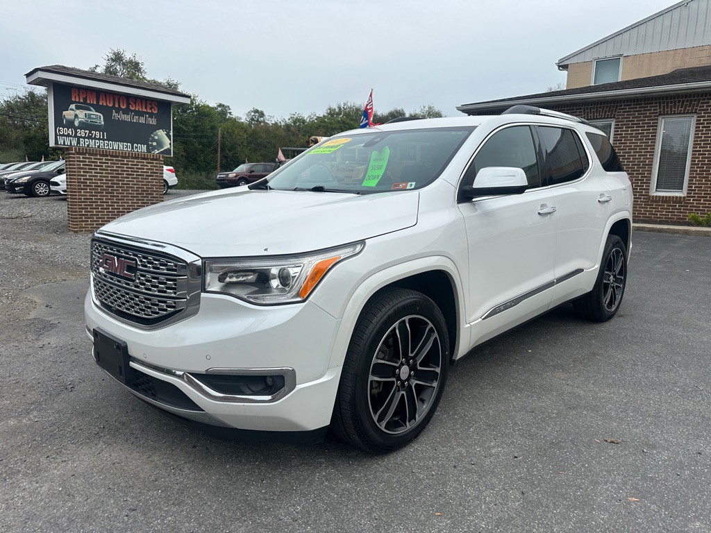 2017 GMC Acadia Image 1