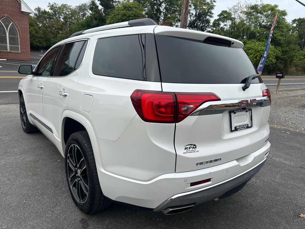 2017 GMC Acadia Image 5