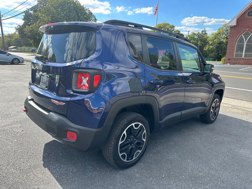 2016 Jeep Renegade Image 4