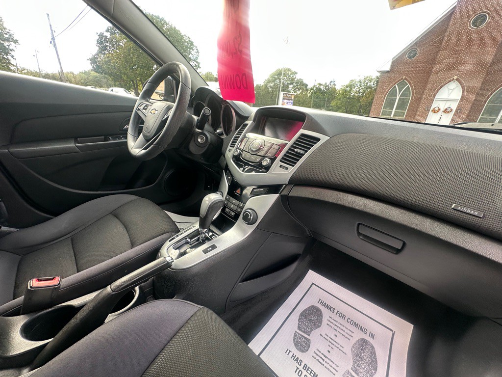 2015 Chevrolet Cruze Image 7