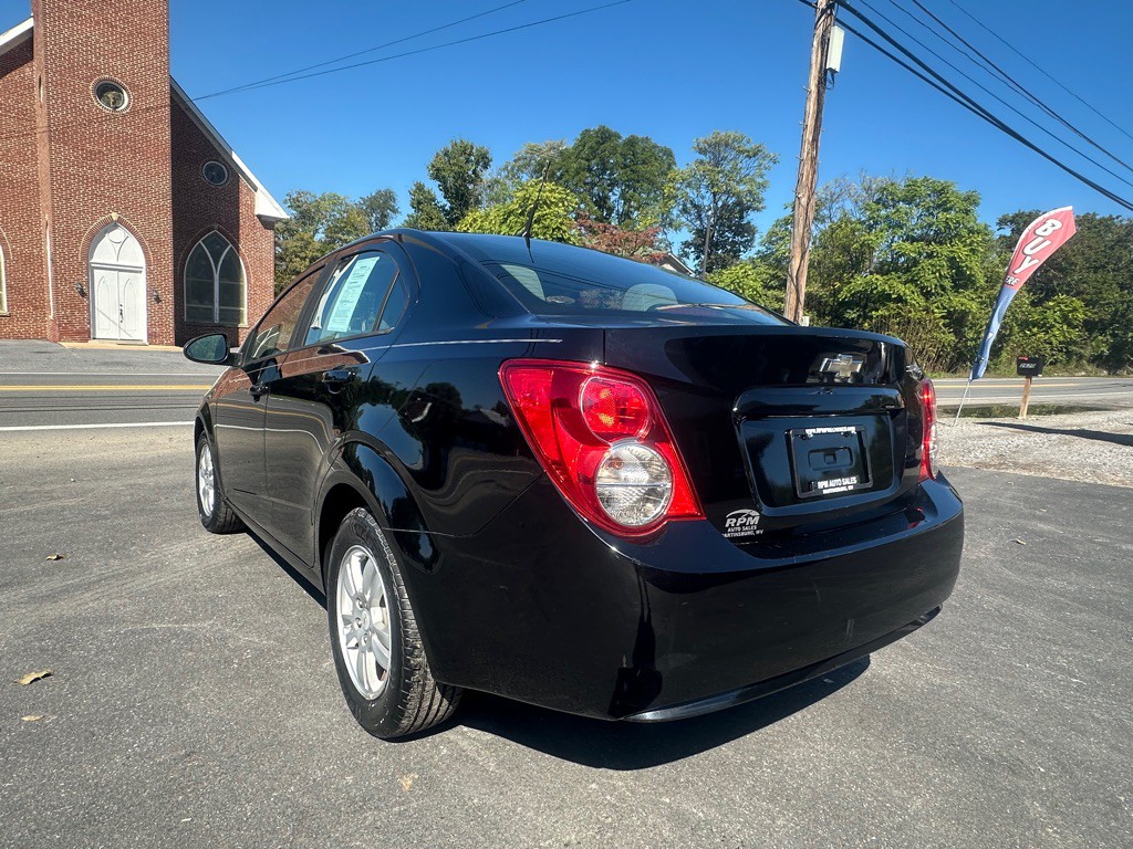 2012 Chevrolet Sonic Image 5