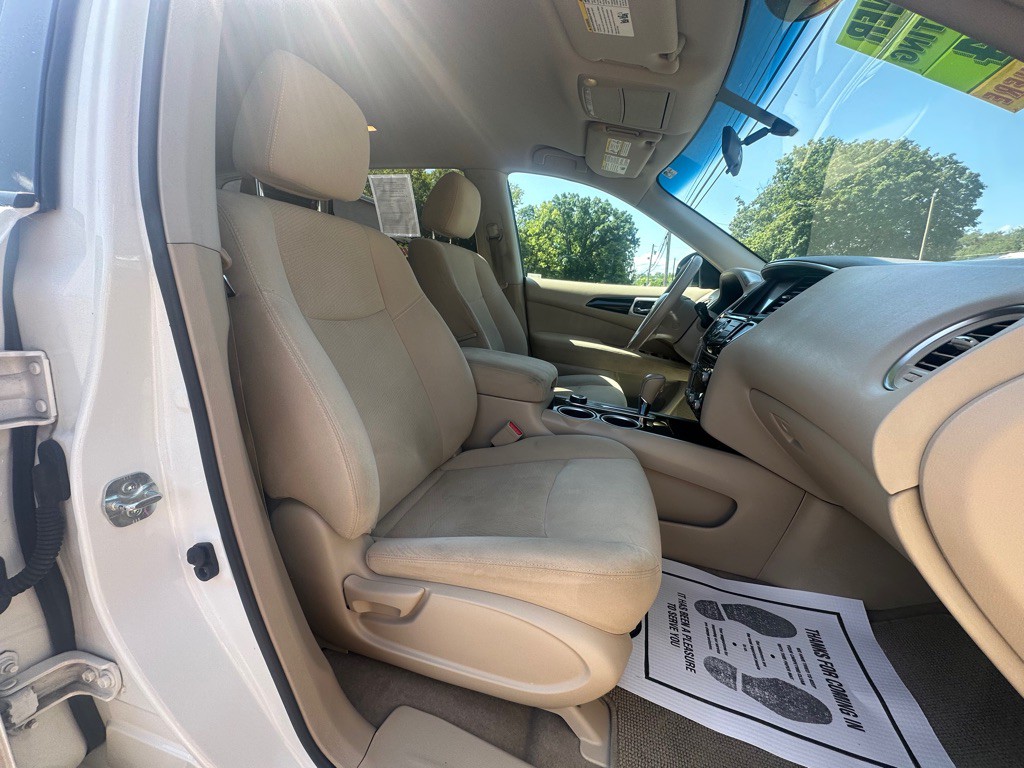 2013 Nissan Pathfinder Image 6