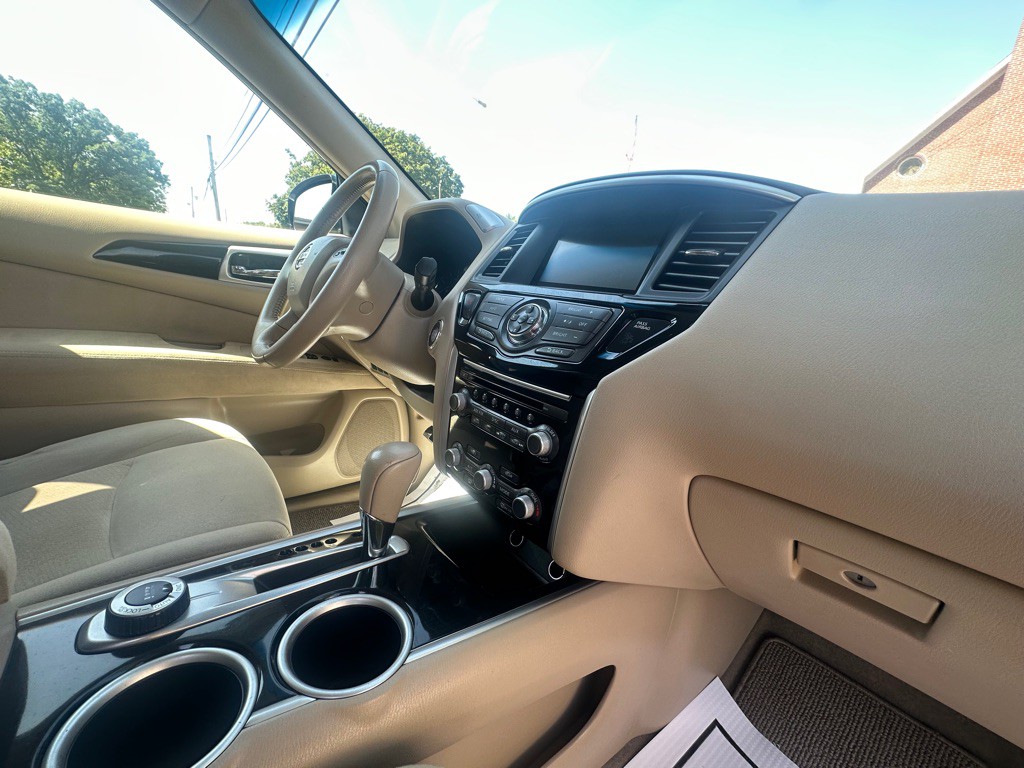 2013 Nissan Pathfinder Image 7