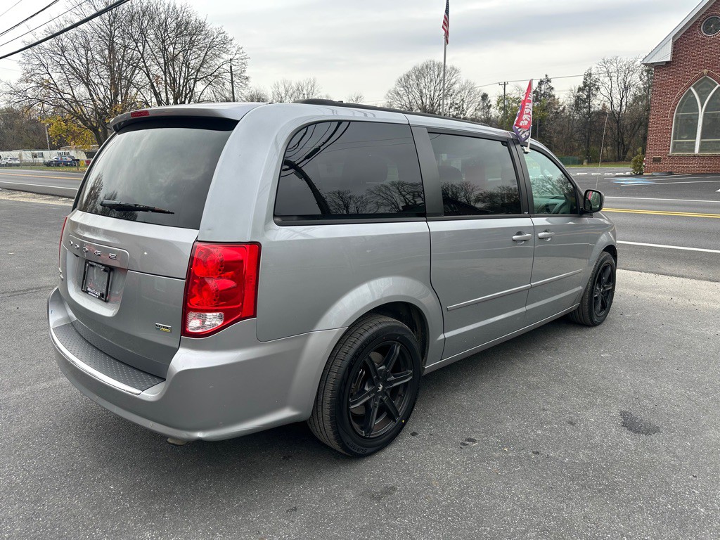 2013 Dodge Grand Caravan Image 4