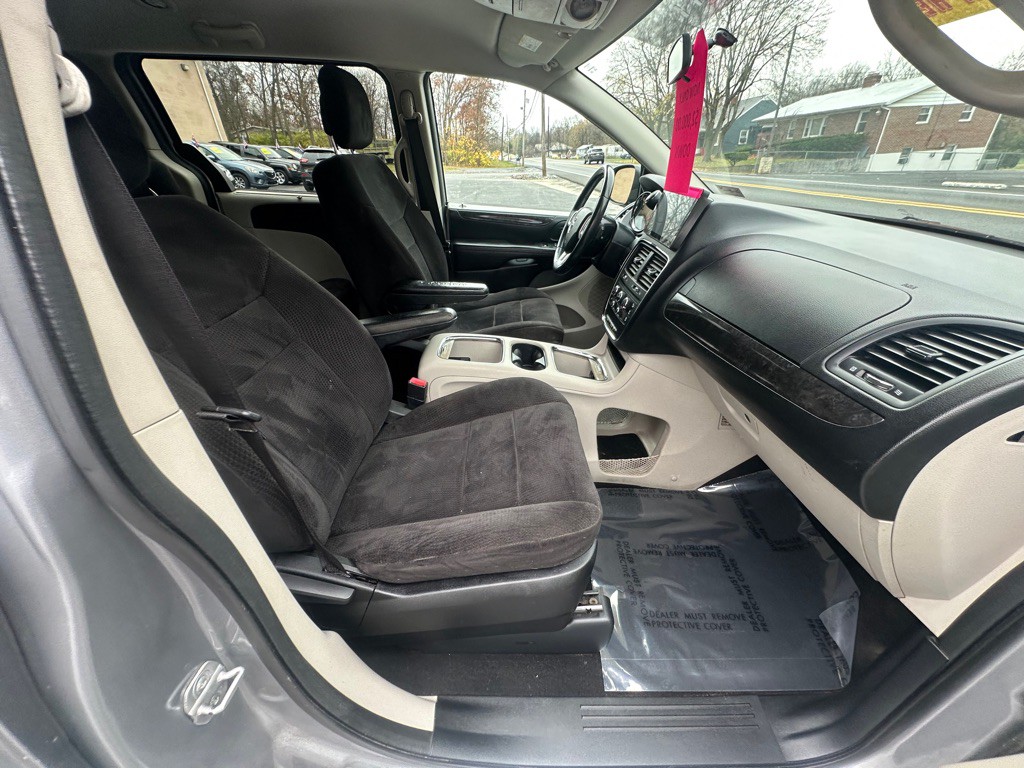 2013 Dodge Grand Caravan Image 6