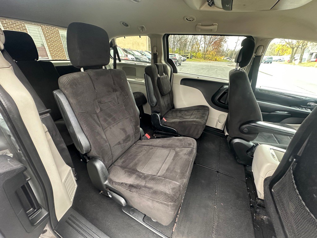 2013 Dodge Grand Caravan Image 8