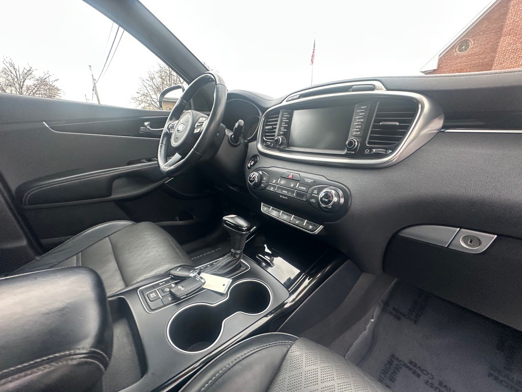 2017 Kia Sorento Image 7