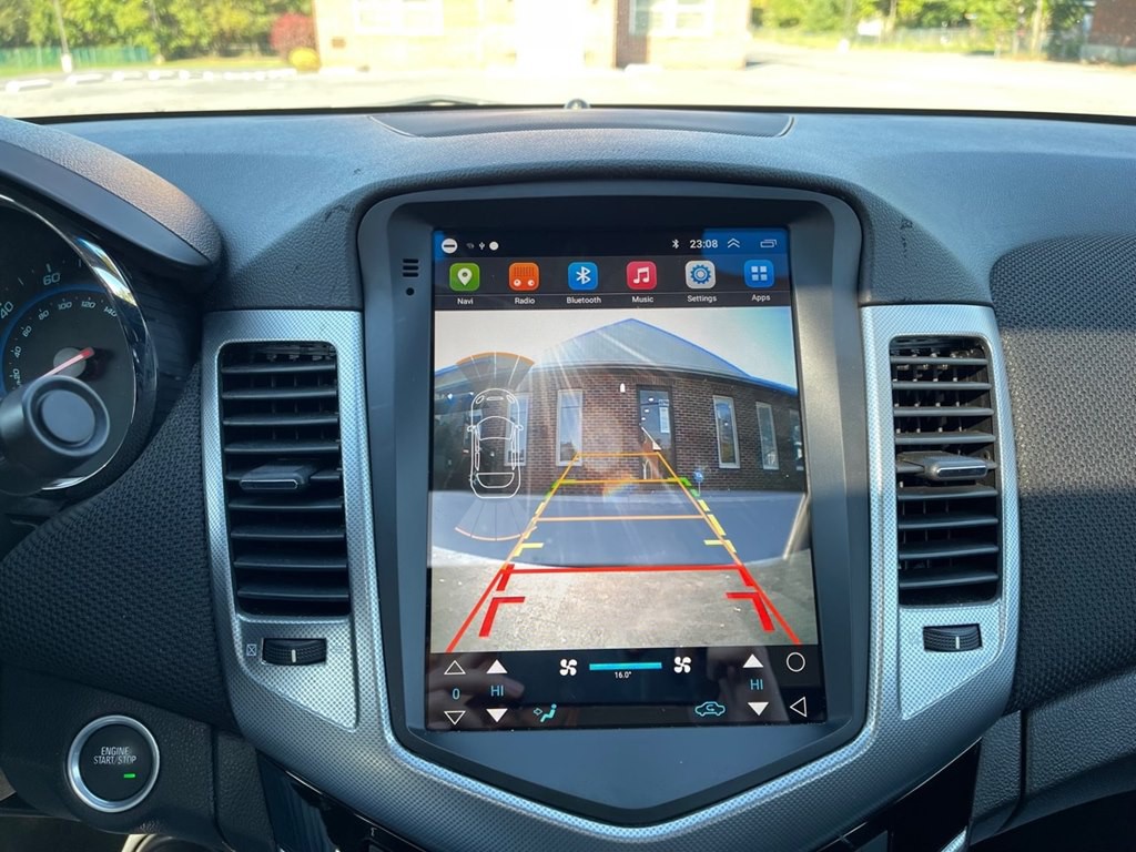 2012 Chevrolet Cruze Image 8