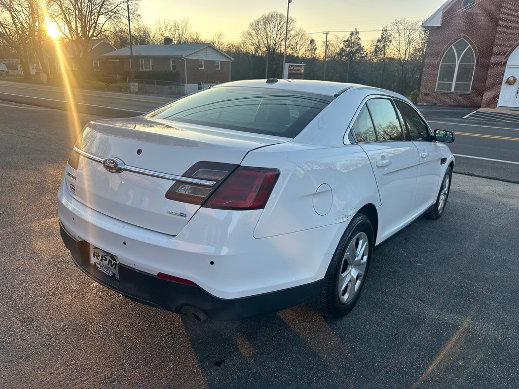 2016 Ford Taurus Image 4
