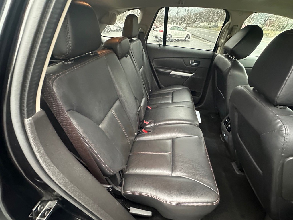 2014 Ford Edge Image 8