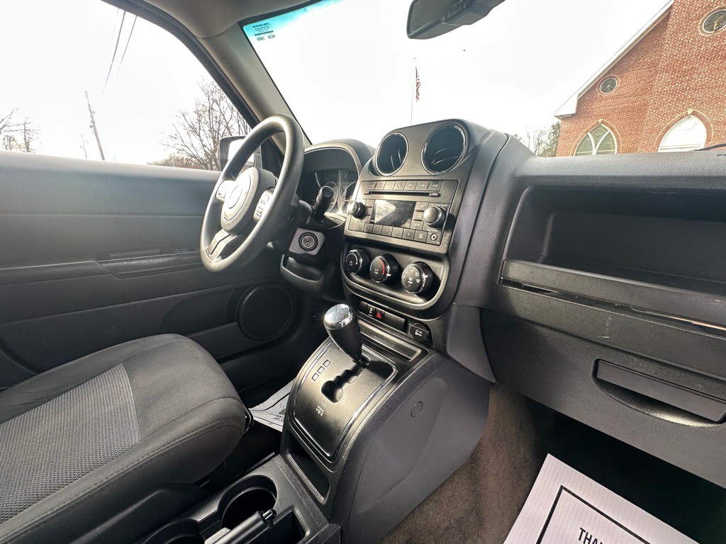 2016 Jeep Patriot Image 7