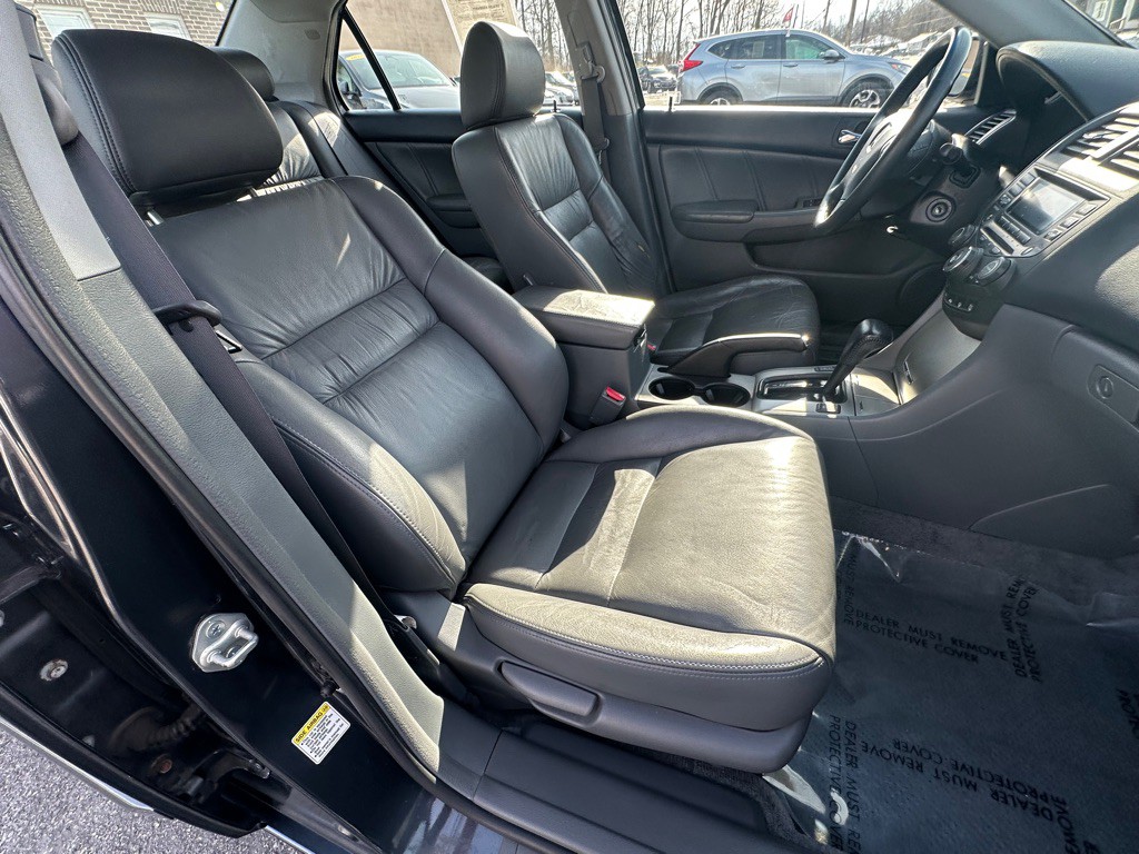 2005 Honda Accord Image 6