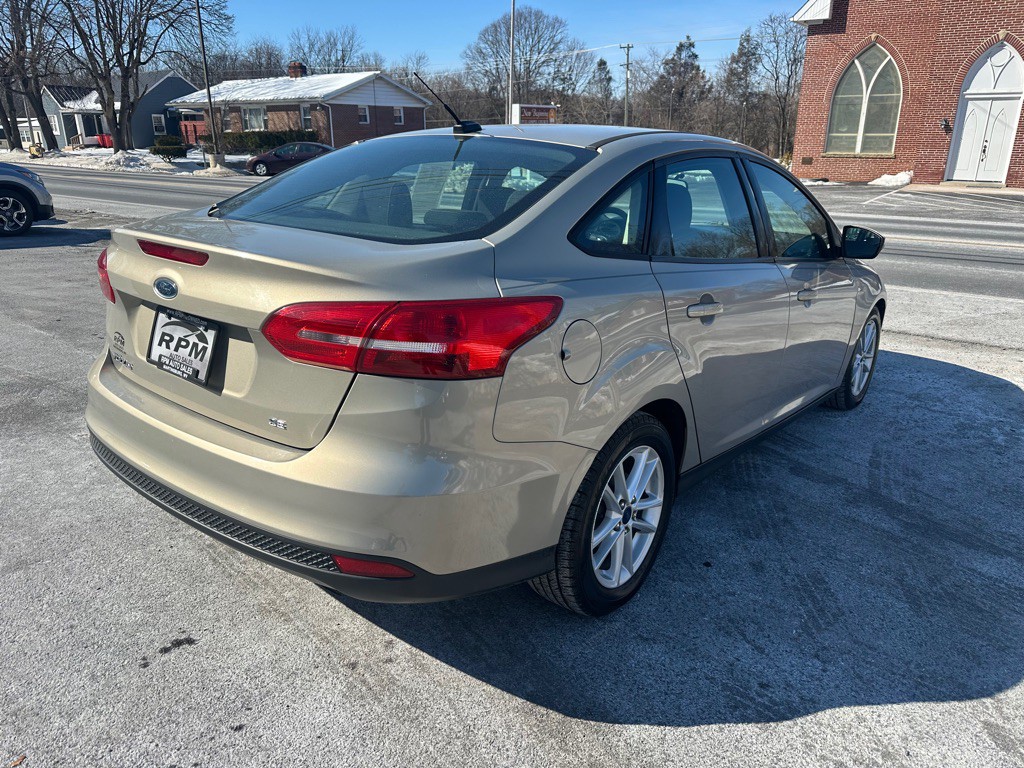 2015 Ford Focus Image 4