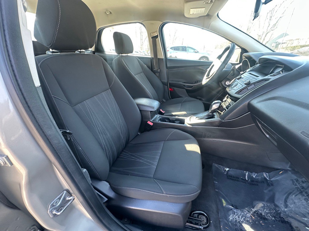 2015 Ford Focus Image 6