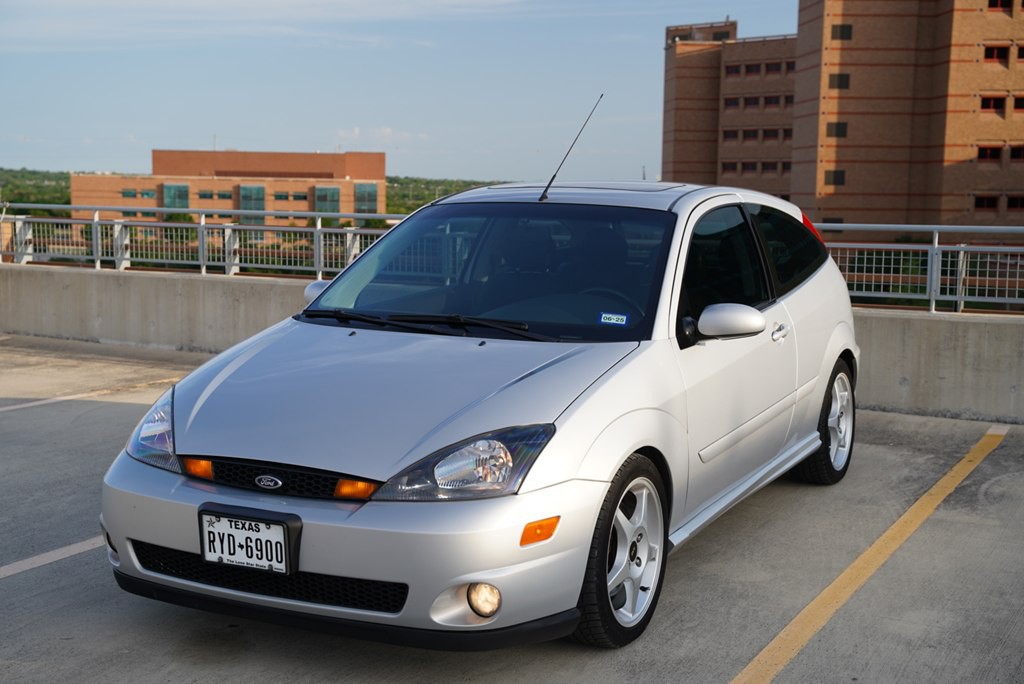 2002 Ford Focus Image 1