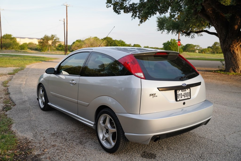 2002 Ford Focus Image 6