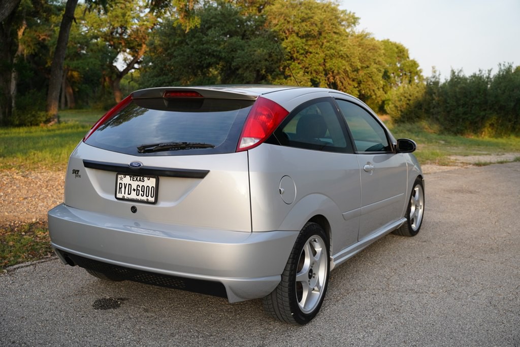 2002 Ford Focus Image 9