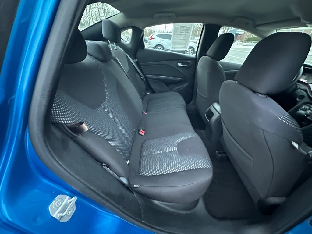 2015 Dodge Dart Image 8