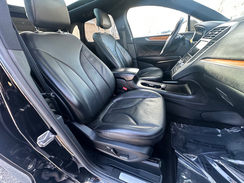 2017 Lincoln MKC Image 4