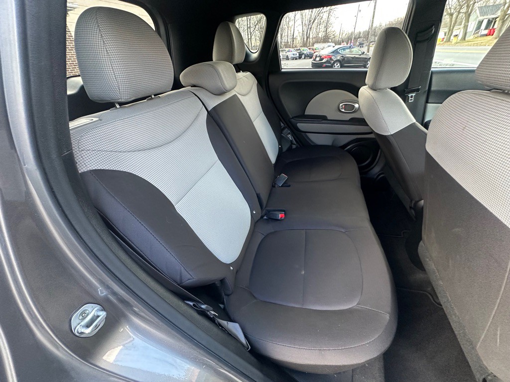 2016 Kia Soul Image 8
