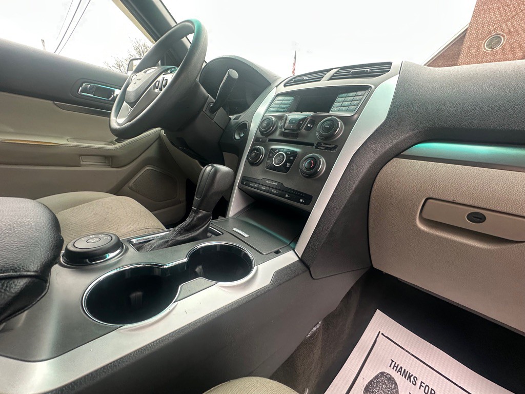 2015 Ford Explorer Image 7