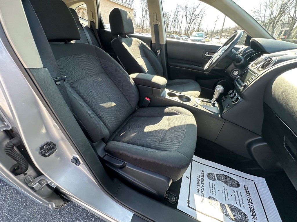 2015 Nissan Rogue Image 6