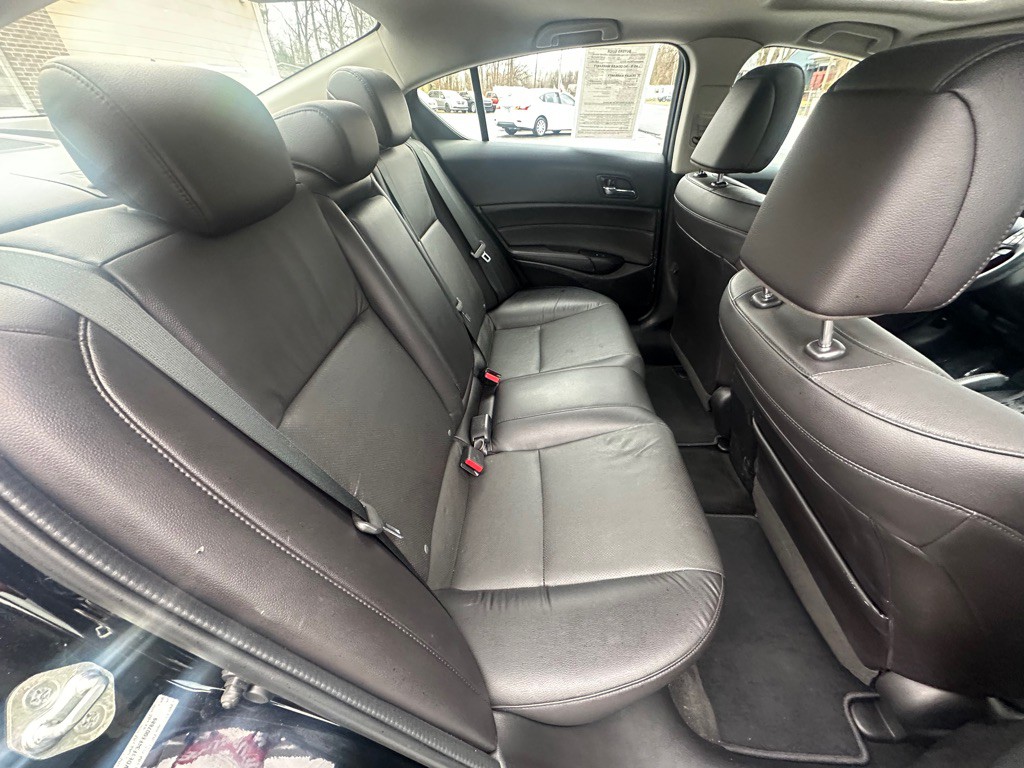 2015 Acura ILX Image 8