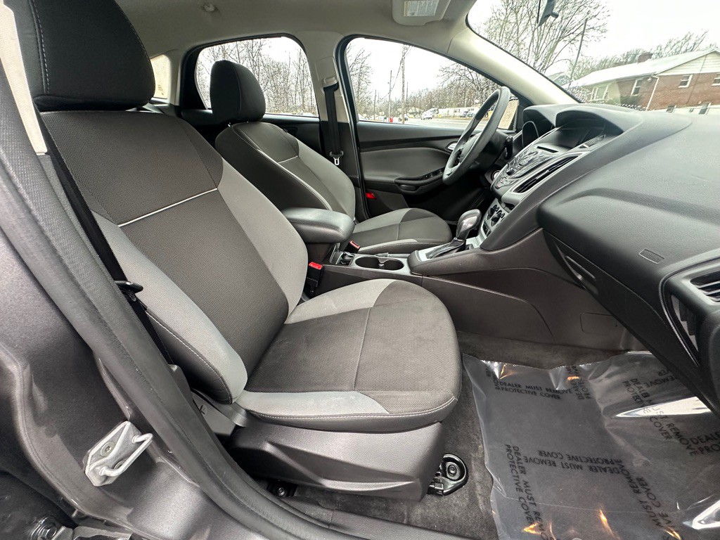 2014 Ford Focus Image 6